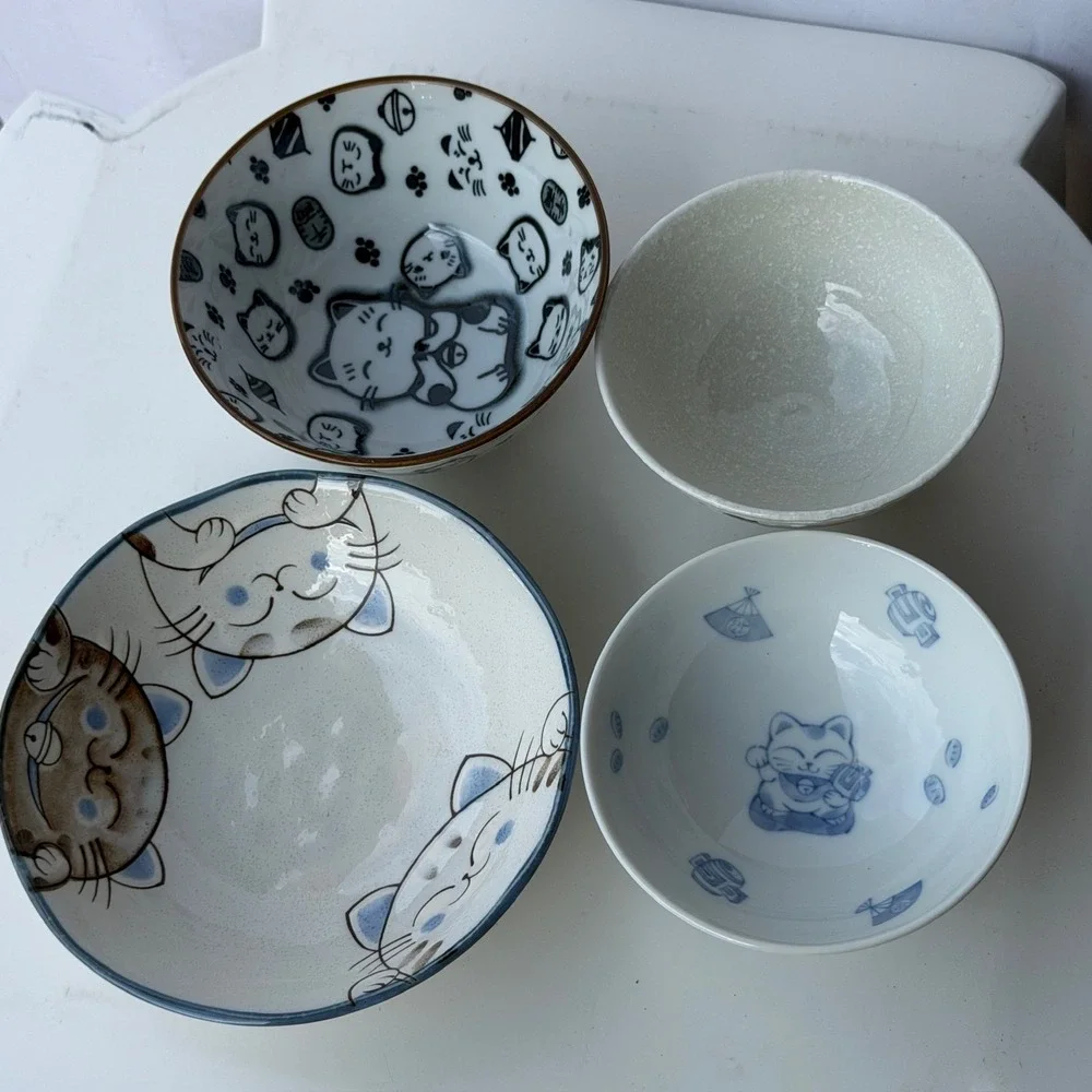 Set of 4 Japanese Ceramic Bowls Cat Themed Lucky Cat Kitchenware B-11